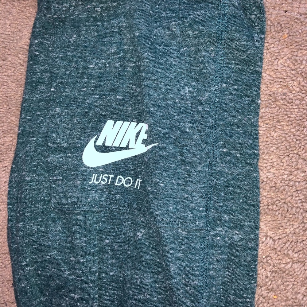 Nike emerald green sweat pants